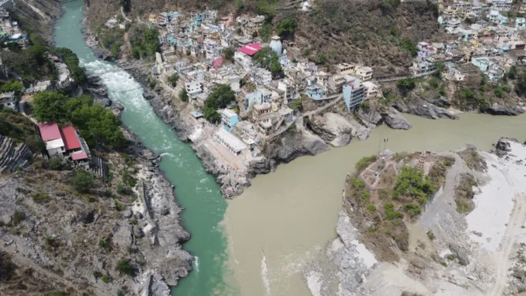 devprayag alaknanda bhagrirathi sangam uttrakhanda photo